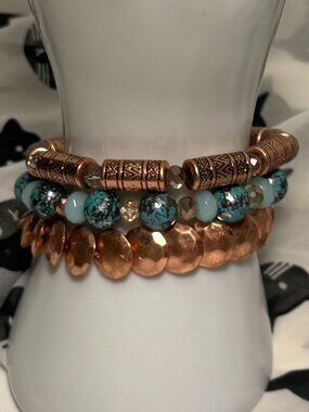 3 Stretchy Beaded Bracelets Copper Tone Hammered Turquoise Blue Beads